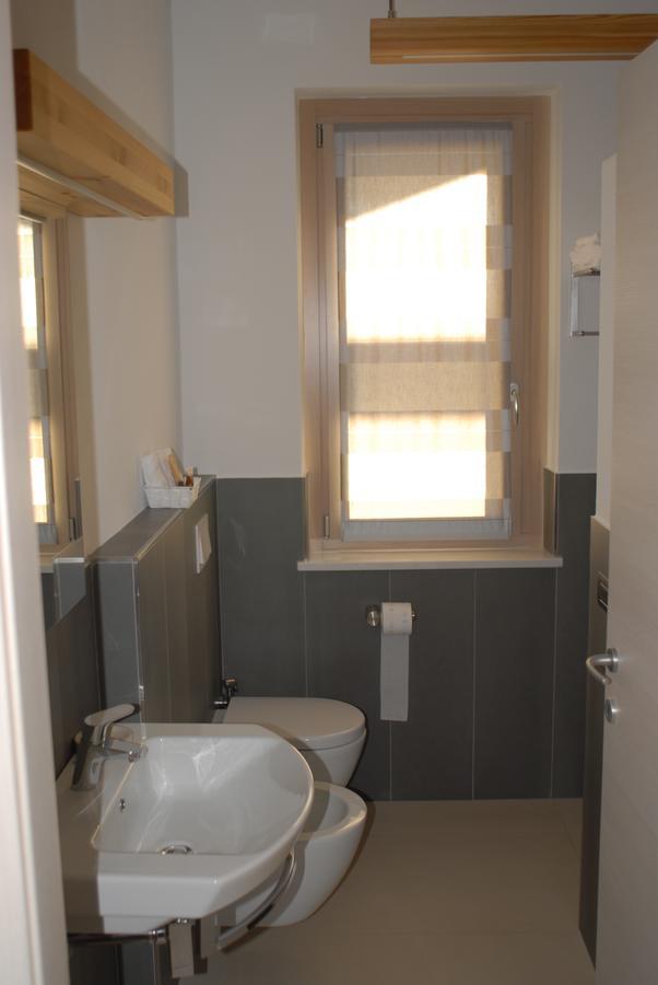 B&B Alciliegio Casnate Con Bernate Εξωτερικό φωτογραφία