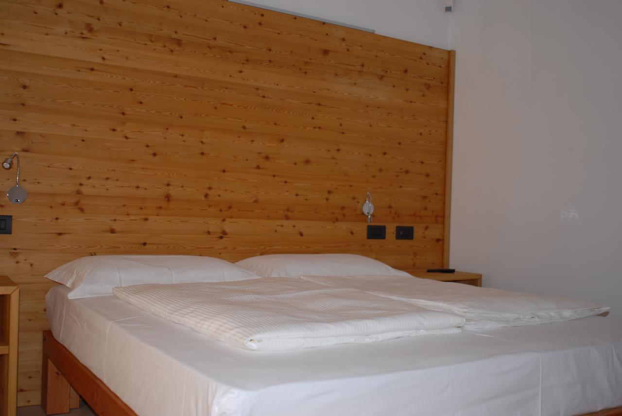 B&B Alciliegio Casnate Con Bernate Εξωτερικό φωτογραφία