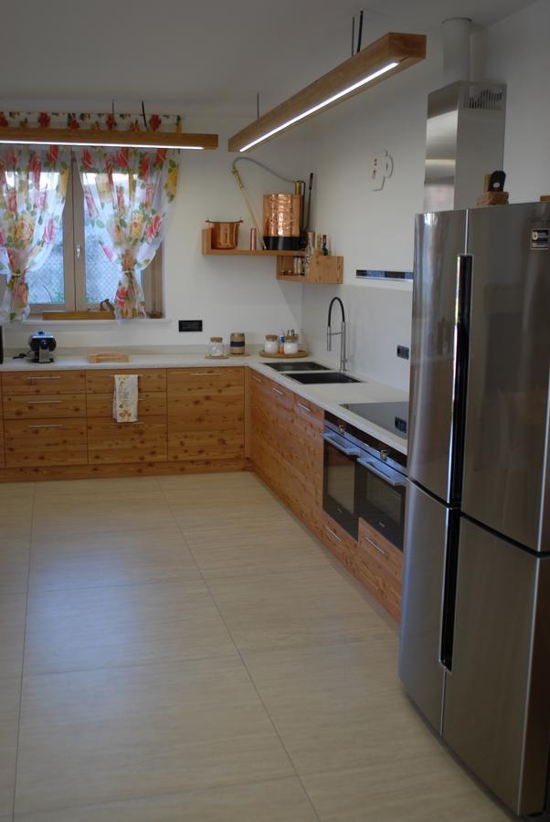 B&B Alciliegio Casnate Con Bernate Εξωτερικό φωτογραφία